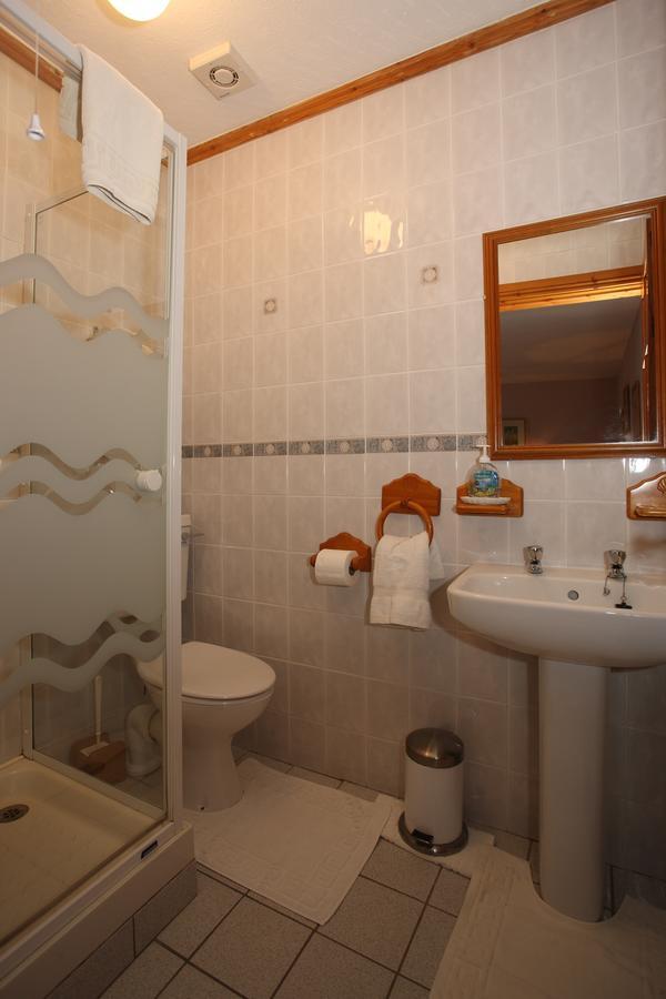 Avondale Farmhouse B&B Pettigoe Ngoại thất bức ảnh